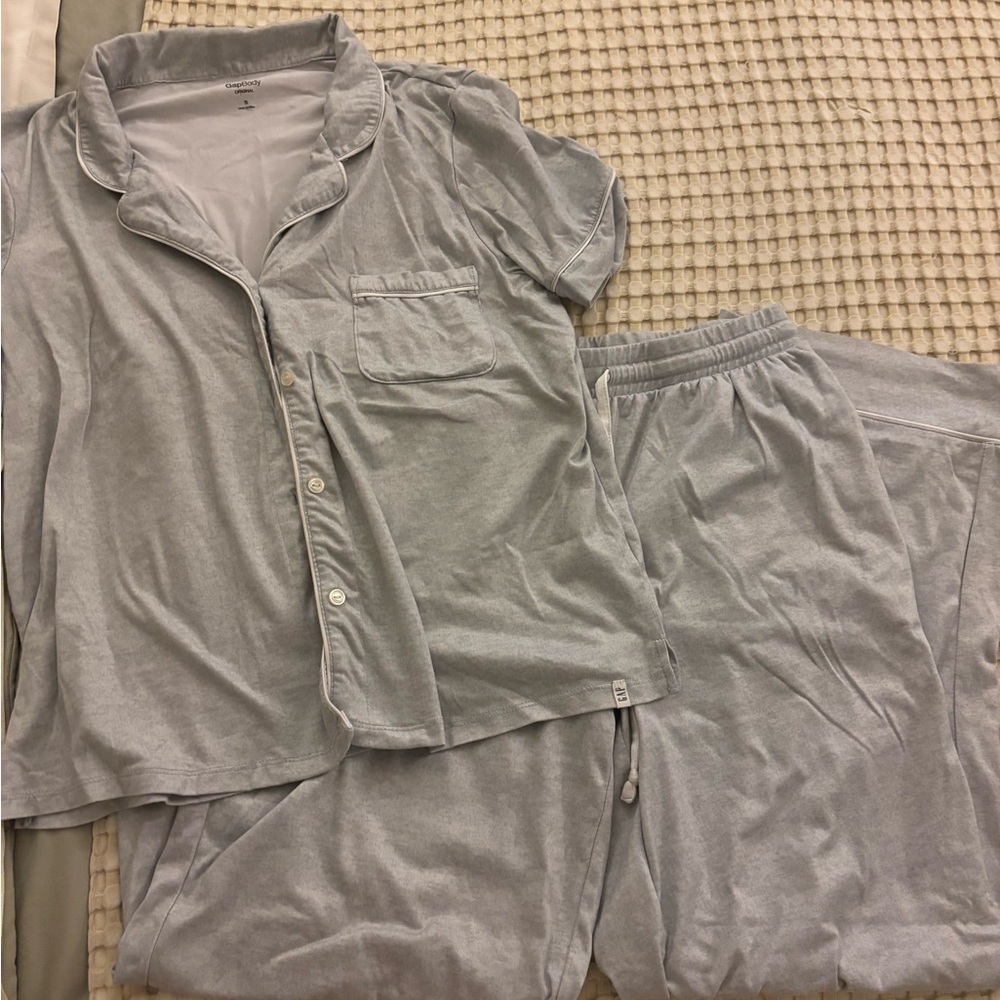 gap body pajama set